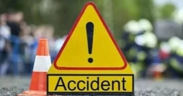 নাটোরে এক পিকআপের চাপায় আরেক পিকআপ চালকসহ নিহত ২