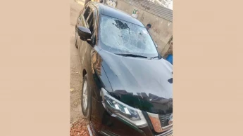 এবি পার্টির চেয়ারম্যান মঞ্জুর ওপর হামলার চেষ্টা, গাড়ি ভাঙচুর