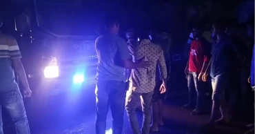 মানিকগঞ্জে আ.লীগ নেতা-কর্মীদের ছাড়িয়ে নিতে থানা ঘেরাও