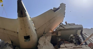 ভারতে বিধ্বস্ত লন্ডনগামী বিমানে ৫৩ ব্রিটিশ নাগরিক ছিলেন