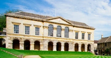 দাসদের মাথার খুলির পাত্রে পানীয় খেতেন অক্সফোর্ডের শিক্ষকরা!