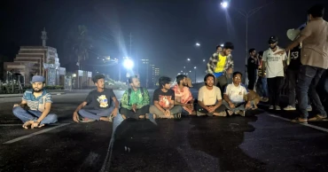 ধর্ষণের প্রতিবাদে মধ্যরাতে জাবিতে বিক্ষোভ ও মহাসড়ক অবরোধ