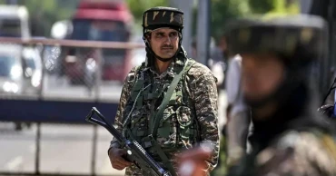 কাশ্মীর ইস্যুতে পাল্টাপাল্টি সামরিক হামলার আভাস, উদ্বেগ