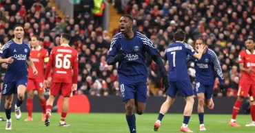 টাইব্রেকারে হেরে লিভারপুলের বিদায়, শেষ আটে পিএসজি