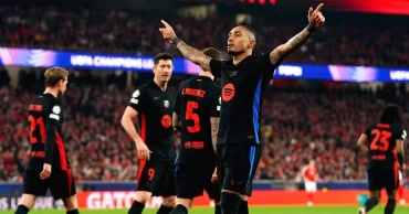 অসীম ধৈর্য্য ও স্টান্সনির কৃতিত্বে জিতে ফিরল ১০ জনের বার্সেলোনা