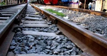 কুমিল্লায় ট্রেনে কাটা পড়ে ৩ যুবক নিহত