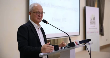 বাংলাদেশের সম্মানসূচক নাগরিকত্ব পেলেন ইয়াংওয়ানের চেয়ারম্যান