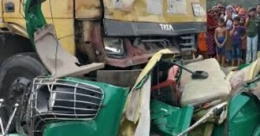 রূপগঞ্জে অটোরিকশাকে ট্রাকের চাপা, নারীসহ নিহত ২