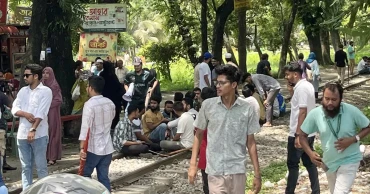 বাকৃবি শিক্ষার্থীদের ঢাকা-ময়মনসিংহ রেলপথ অবরোধ