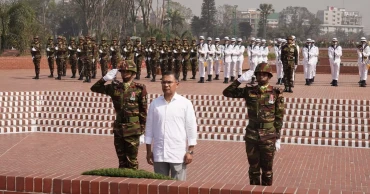 জাতীয় স্মৃতিসৌধে প্রধানমন্ত্রী তারেক রহমানের শ্রদ্ধা