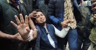 লালমনিরহাটে-১ আসনের স্বতন্ত্র প্রার্থীর গাড়িবহরে হামলা, প্রতিবাদে মহাসড়ক অবরোধ