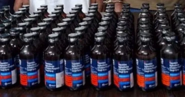 সিলেটে গ্রিনলাইনের বাস থেকে ১০০ বোতল ফেনসিডিলসহ গ্রেপ্তার ২