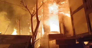 মুন্সীগঞ্জে আগুন, পুড়ে গেছে ৬টি বসতঘর