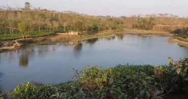 ঈদ পর্যটন: ঢাকায় সংকীর্ণতা, বাইরে একঘেয়ে