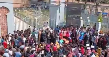 মাগুরায় শিশু ধর্ষকের বিচারের দাবিতে আদালত চত্বর ঘেরাও ছাত্র-জনতার