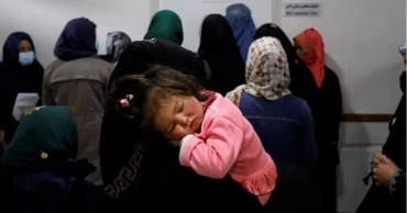 পাকিস্তান ও আফগানিস্তানের বিরুদ্ধে ভ্রমণ নিষেধাজ্ঞা দিচ্ছেন ট্রাম্প