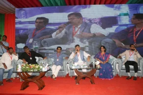 ফ্যাসিবাদবিরোধী বাংলাদেশে সবার আগে প্রয়োজন জাতীয় ঐকমত্য: সালাহউদ্দিন আহমেদ