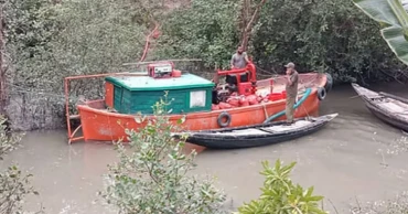 সুন্দরবনে আগুন, পানির উৎসের অভাবে নিয়ন্ত্রণে জটিলতা