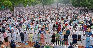 নজিরবিহীন নিরাপত্তার মধ্যে শোলাকিয়ায় ৬ লাখ মুসল্লির নামাজ আদায়