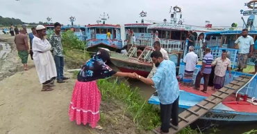 ১৩ ঘণ্টা পর পাটুরিয়া-দৌলতদিয়া নৌপথে লঞ্চ চলাচল শুরু