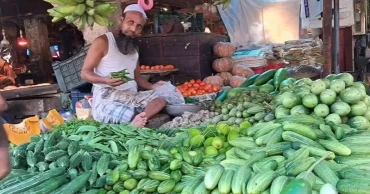 কিছুতেই নাগালে আসছে না সবজির দাম