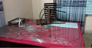 Strike: Passengers vandalise Rajshahi railway station