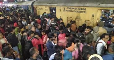 At least 18 people are dead after a stampede at New Delhi railway station in India