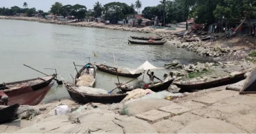 Tk 827cr Chandpur embankment project gains pace, but Meghna’s fury keeps residents on edge