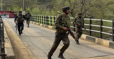 More than 20 killed after gunmen open fire on tourists in Indian-administered Kashmir