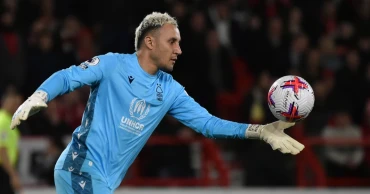 Former Real Madrid and PSG goalkeeper Keylor Navas joins Newell's Old Boys on free transfer