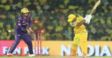 Kolkata thrashes Chennai, extends their IPL losing streak