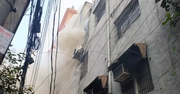 Fire at building in Dhaka’s Purana Paltan under control