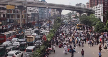 CNG drivers block road outside BRTA prompting Mohakhali-Uttara tailback