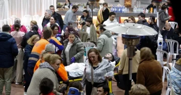 Spain train crash kills at least 39, dozens injured