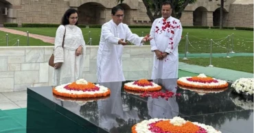 Bangladesh High Commissioner pays tribute to Mahatma Gandhi at Rajghat