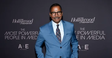 CBS agrees to hand over '60 Minutes' Harris interview transcripts to FCC