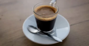 Morning coffee may lower risk of early death, study finds