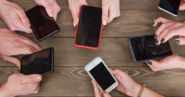 Top 10 Smartphones Debuting in December 2025