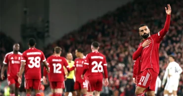 Liverpool return to winning ways as Salah reaches 250-goal milestone
