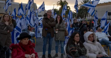 Hamas to release 6 Israeli hostages as Israel frees 600 Palestinians