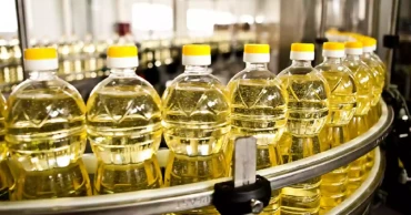 Businesses raise edible oil prices without government approval: Commerce Adviser