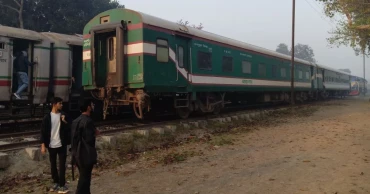 2 die falling off train roof making TikTok video in B'baria