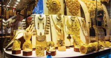 Now gold price falls by Tk 1,470 after eight consecutive hikes