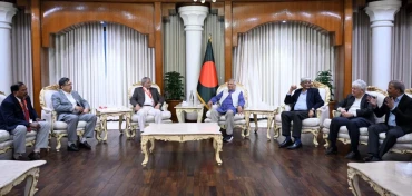 BNP delegation sits with Chief Adviser