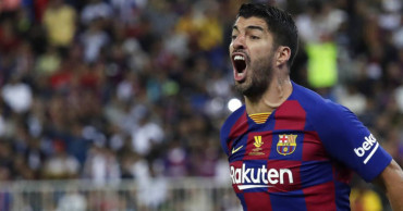 Barcelona striker Luis Suarez to undergo knee surgery