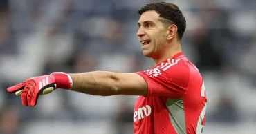 Martinez faces uncertain future at Aston Villa after costly errors