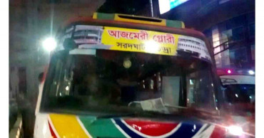 Pressed between 2 buses, teen dies at Moghbazar