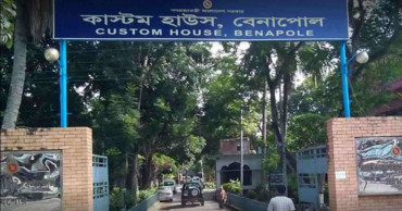 Benapole transporters go on indefinite strike