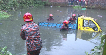 4 workers killed in Laxmipur road accident