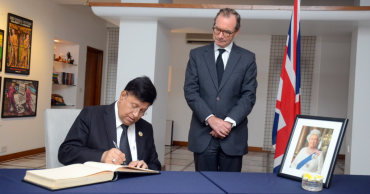 Foreign Minister signs book of condolence for Queen Elizabeth II